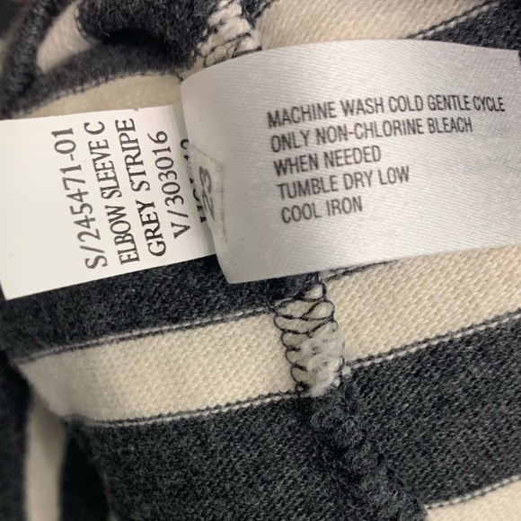 Gap petite Elbow shift stripe knit dress - Picture 7 of 7